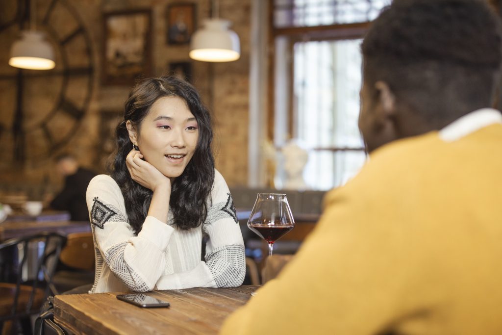 Quelles questions poser à ton crush pour briser la glace ?